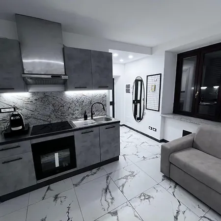 Marea Con Giardino Apartment